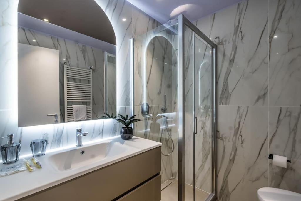 Appartamento Duomo Center Two-room Design- Private Gym - Metro Milano